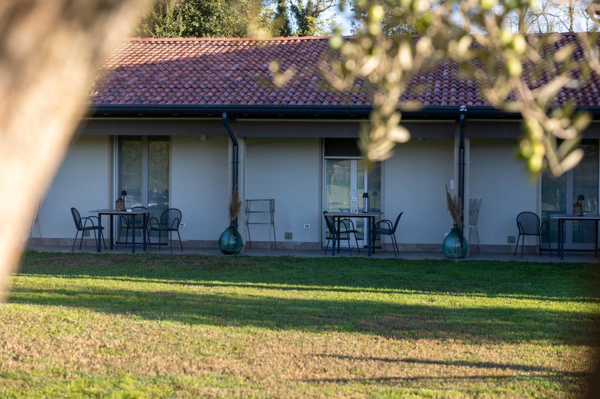 كاستلْنْيوفو ديل غارد Bed And Breakfast Le Giale المظهر الخارجي الصورة